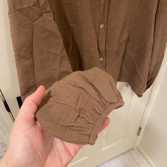 Lightweight brown linen blouse by Kindly, size L - Picture 2 of 3